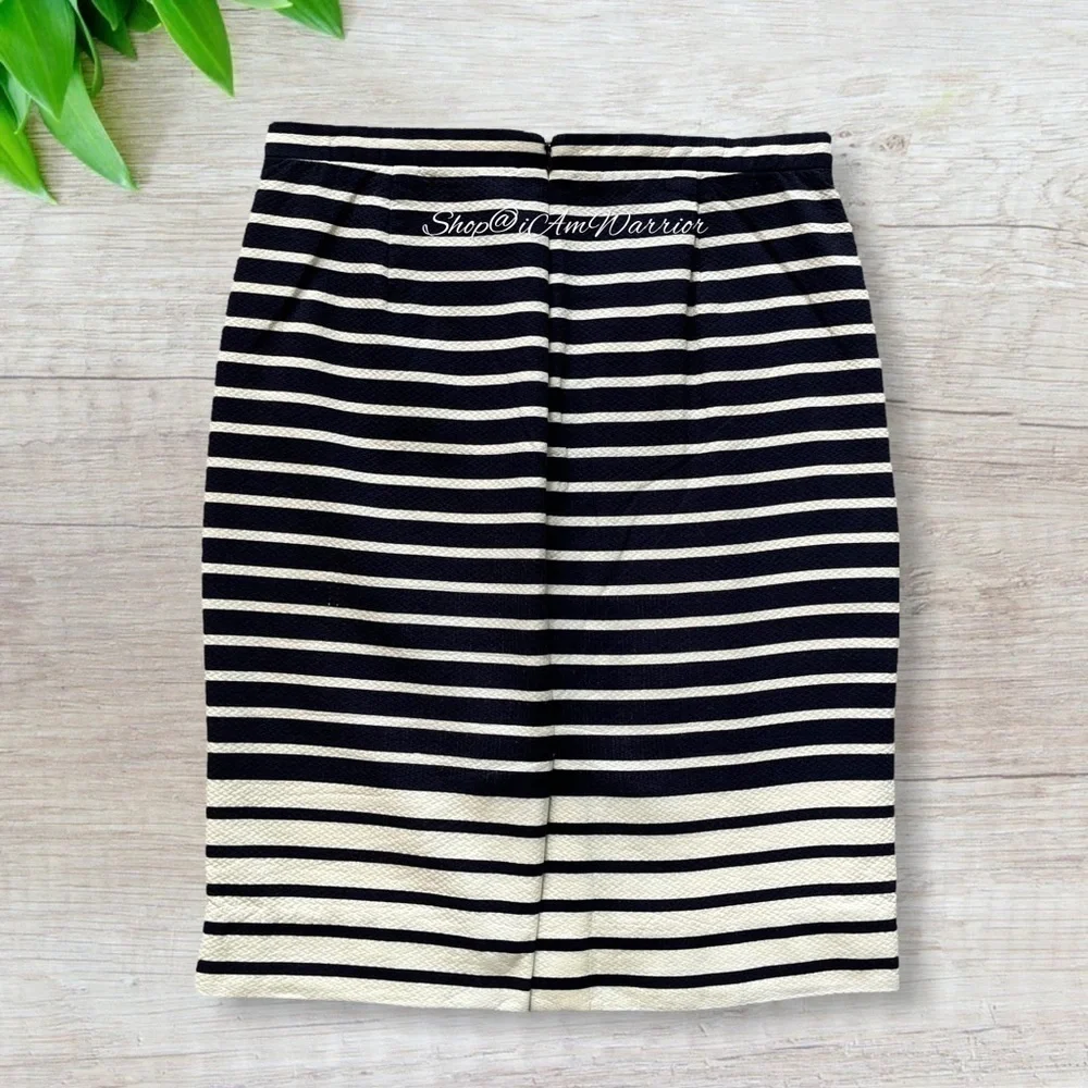 J.Crew navy & cream striped pencil skirt *shop@iamwarrior